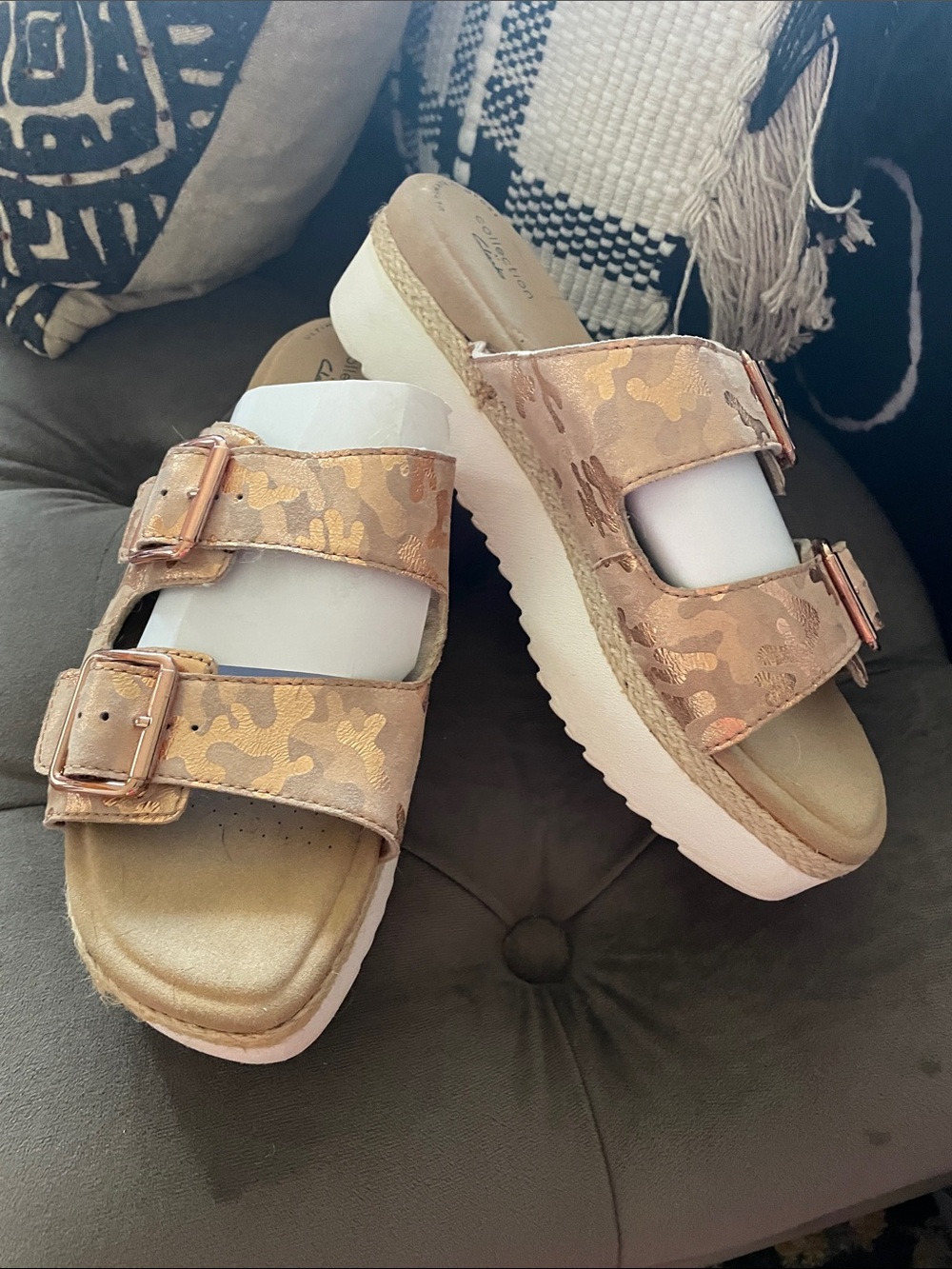CLARKS Lana Beach platform slides sandals size 9.5